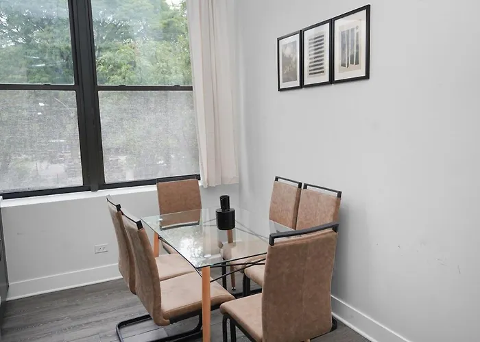 Cozy 2br Near Mccormick & Wintrust With Opt Parking Apartamento *