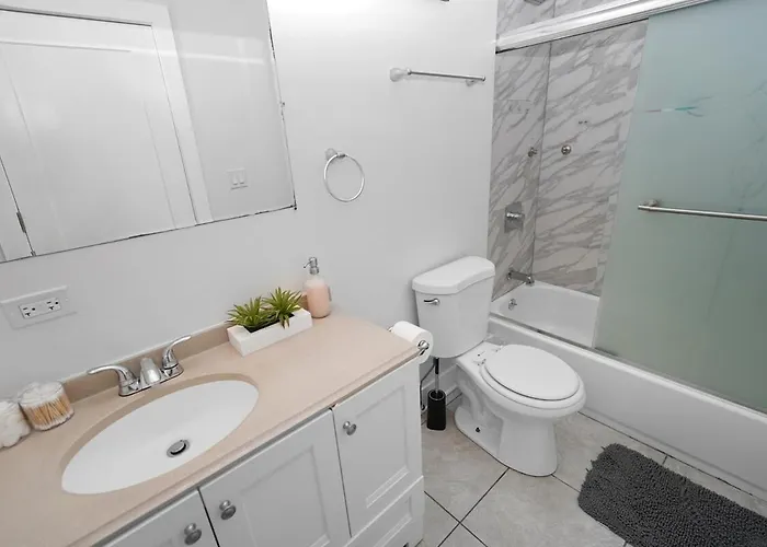 Cozy 2br Near Mccormick & Wintrust With Opt Parking Apartamento